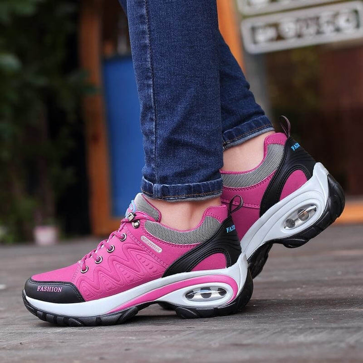 OrthoTrek™ - Chaussures de randonnée avec semelle orthopédique gratuite
