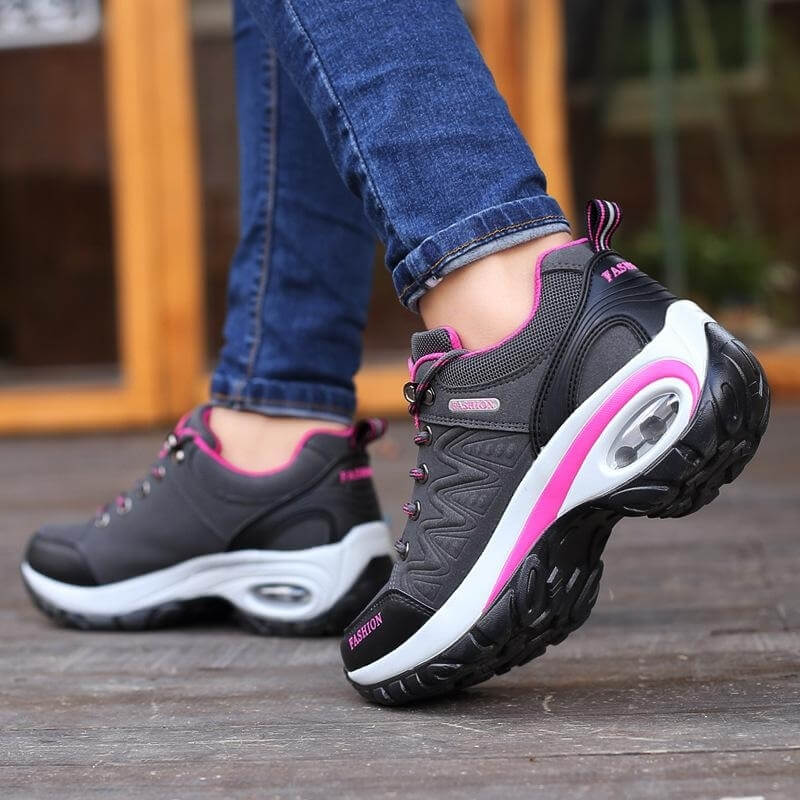 OrthoTrek™ - Chaussures de randonnée avec semelle orthopédique gratuite